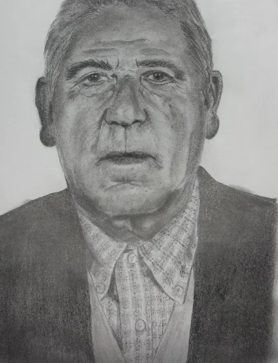 Retrato realista a lápiz de un hombre mayor